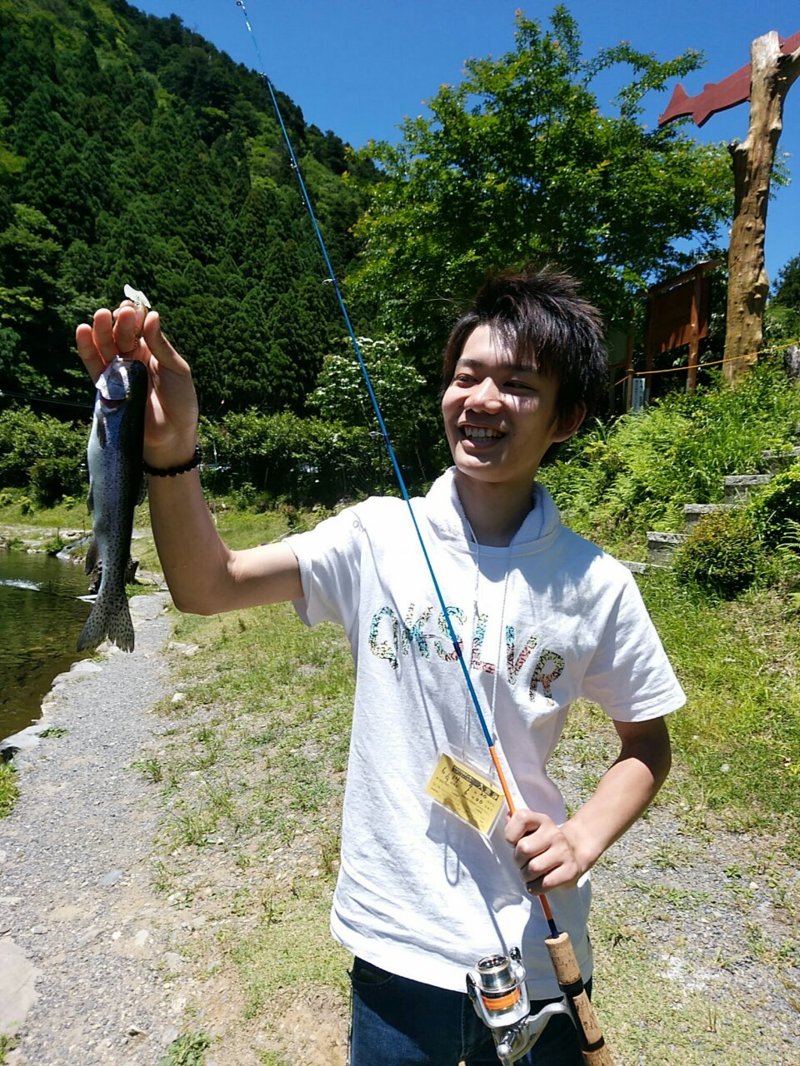 朽木渓流魚センターのルアー釣りでトラウト・ヤマメ・イワナ釣果