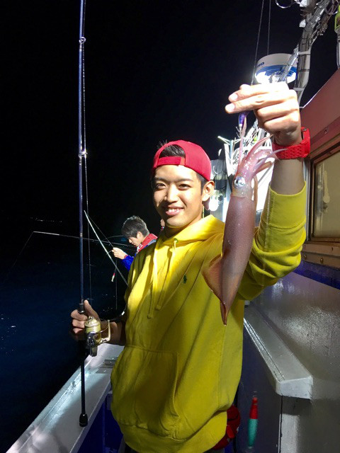 鳥取港のイカメタルでマイカ・シロイカ釣果