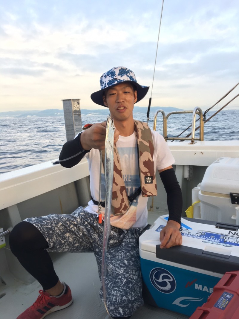 明石沖 タイラバ&タチジギで真鯛、タチウオ、ツバス釣果