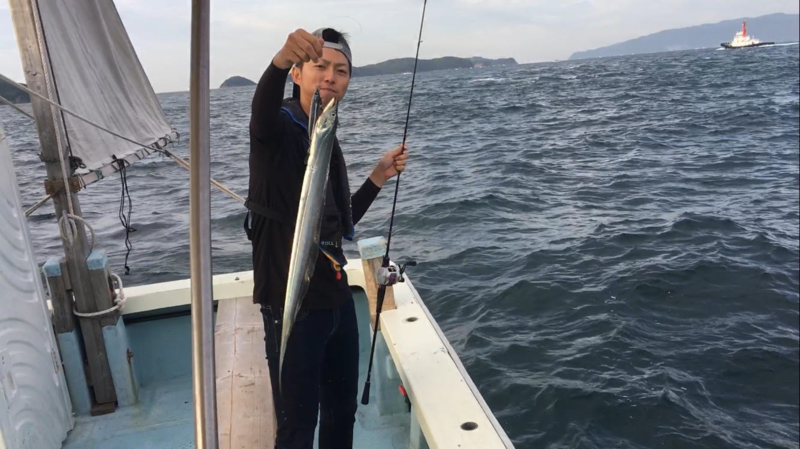 小島漁港 タチウオジギングでタチウオ・アジ・サワラ釣果