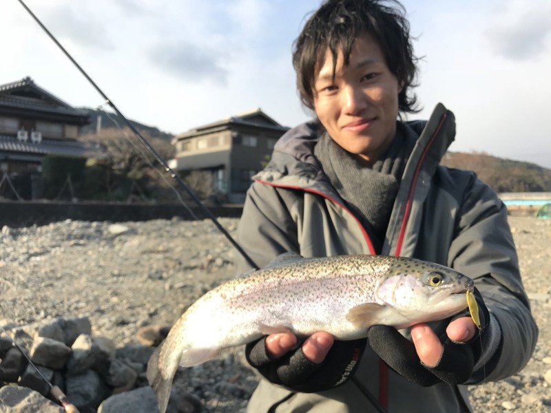 F1ルアーコーナー初釣り!!