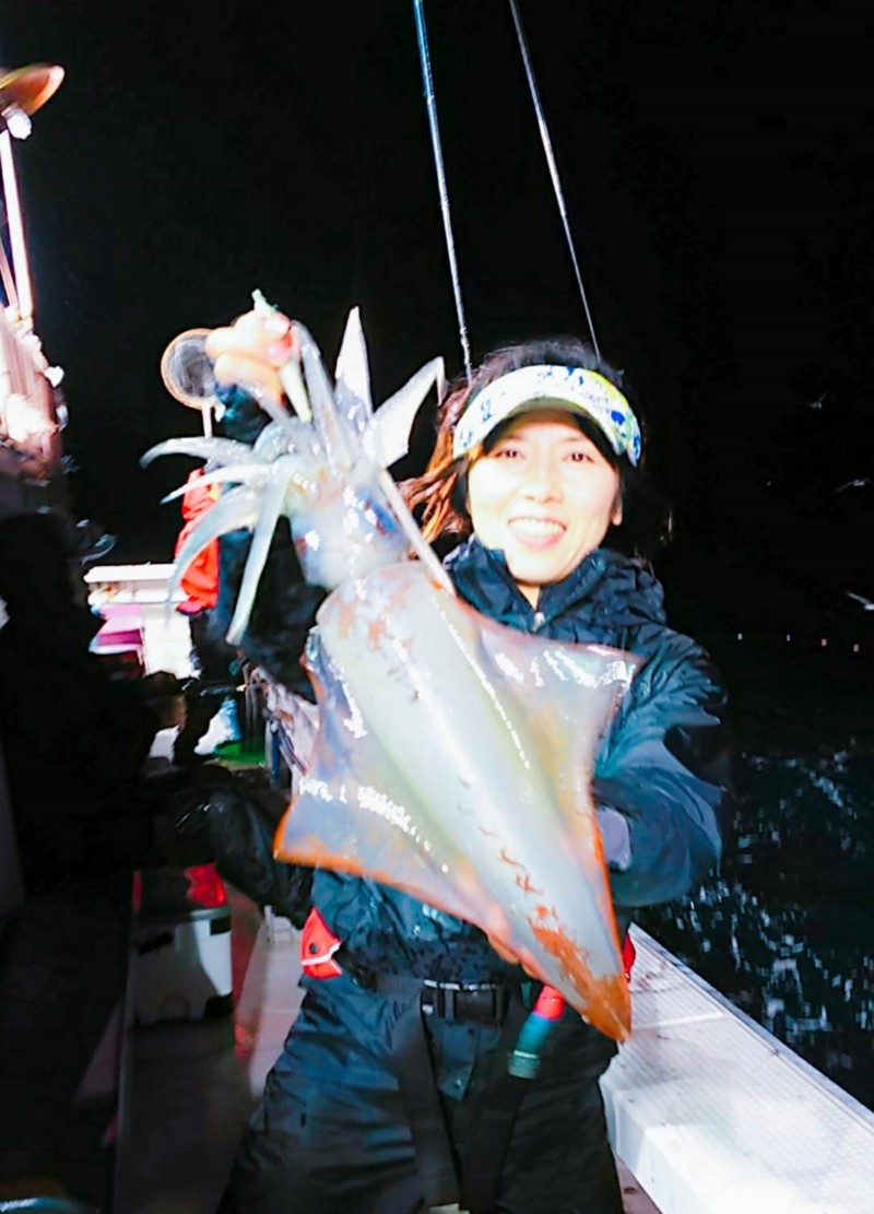 まだまだ釣れます!日本海マイカ!!