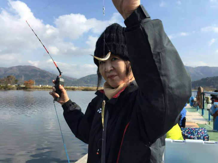 滋賀県余呉湖でわかさぎ釣り!これからに期待!