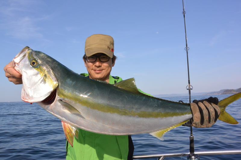 京都府は網野でオフショアジギング│ブリ、メジロを狙う