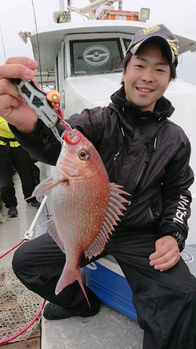 【明石】船虎之介さんでタイラバ釣果