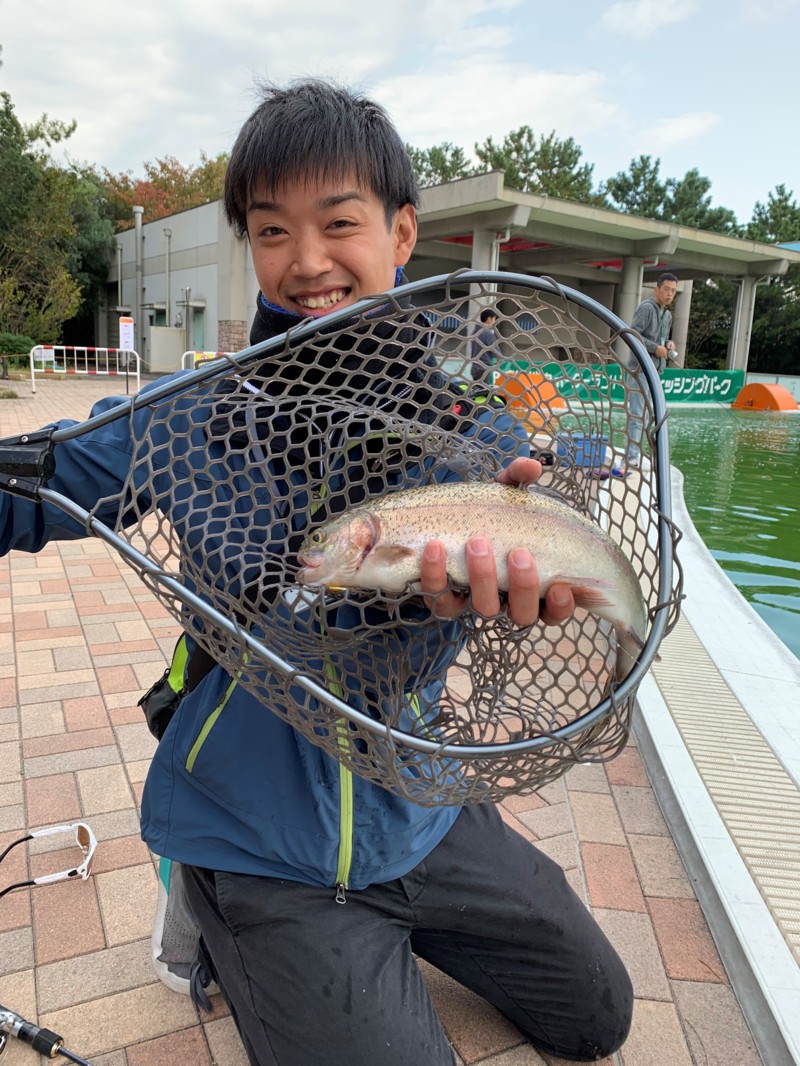 服部緑地でトラウト