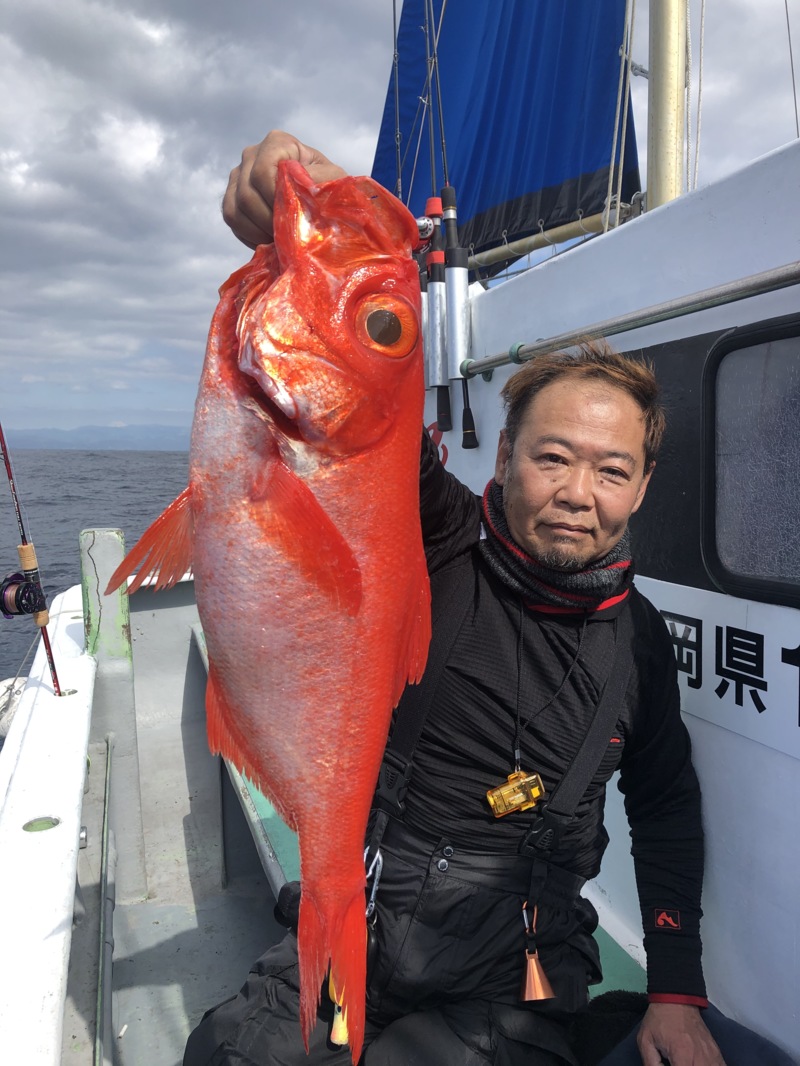伊豆 新島沖のブランドキンメダイ!
