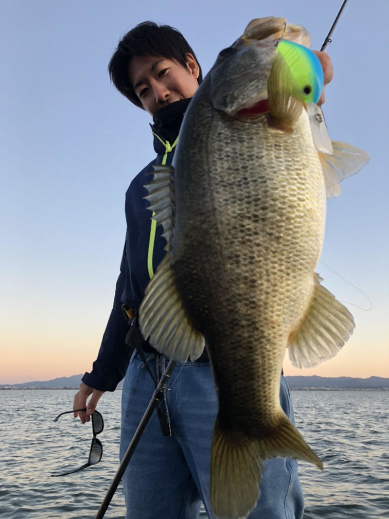 滋賀県琵琶湖のバス釣りでブラックバス釣果
