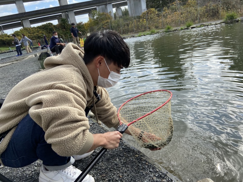 滋賀県大津市アクアへヴンのエリアトラウトでニジマス釣果