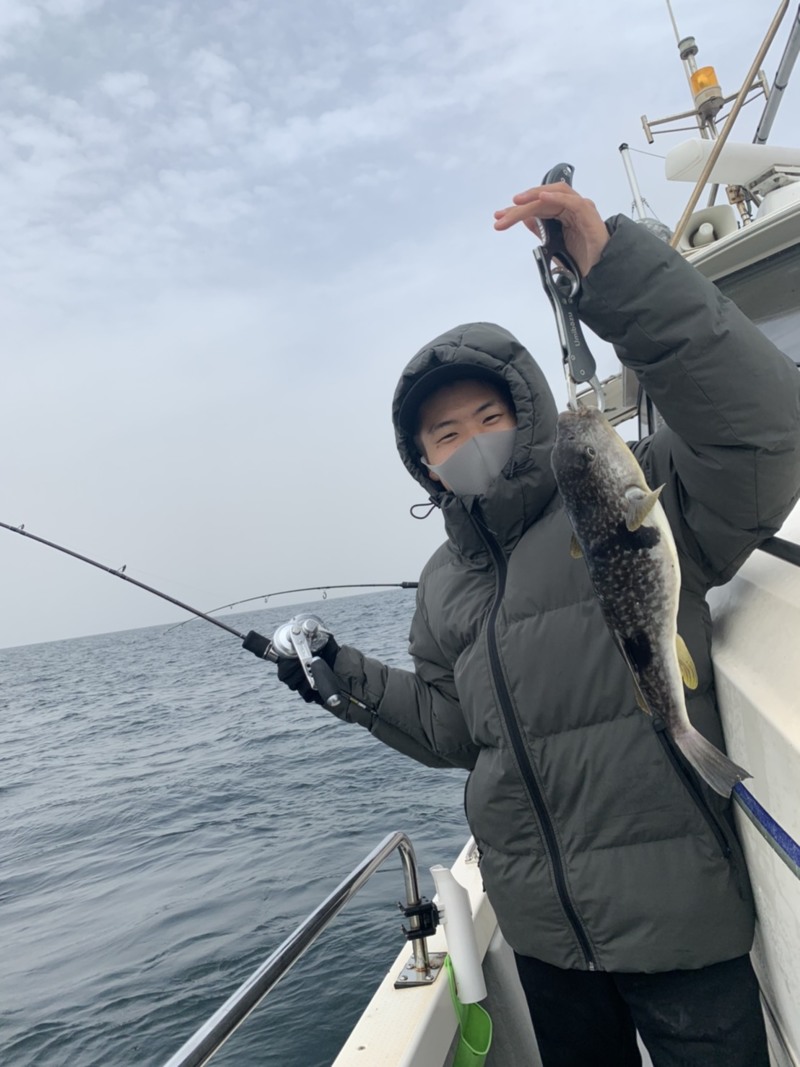 京都府翔舞丸の船釣りでアマダイ・ガシラ・サワラ釣果