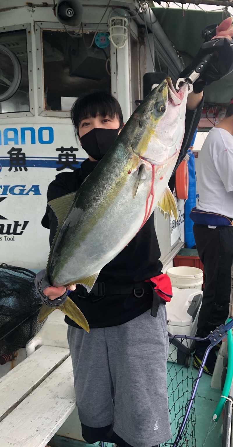 兵庫県明石市魚英の船釣りでハマチ・メジロ釣果