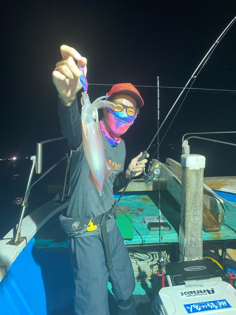 京都府京丹後SUGURUMARUの船釣りでマイカ釣果