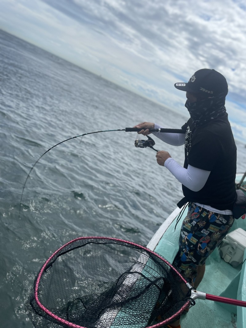 兵庫県耕栄丸の船釣りでタチウオ・ ハモ・ハマチ釣果