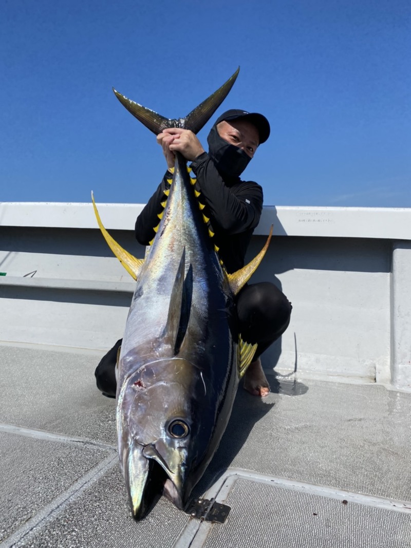 三重県志摩へいみつ丸のキャスティングでキハダマグロ釣果