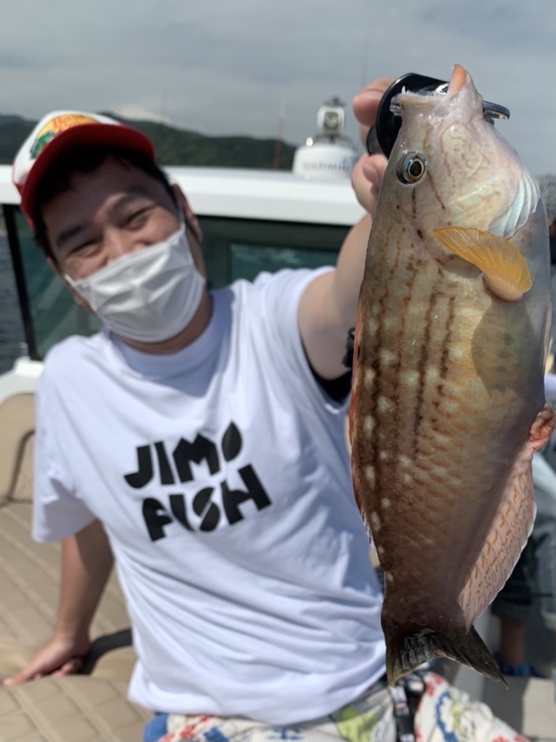 兵庫県淡路島観光ホテルの船釣り鯛・メジロ釣果