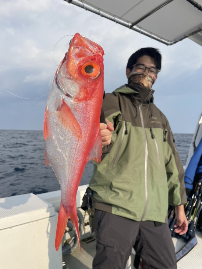 高知県室戸岬ディープライナーの船釣りで金目鯛釣果