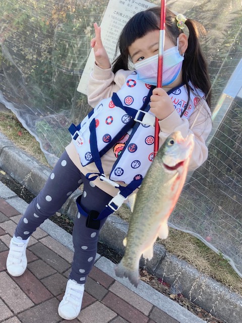 大阪府豊中市の管理釣り場でニジマス釣果