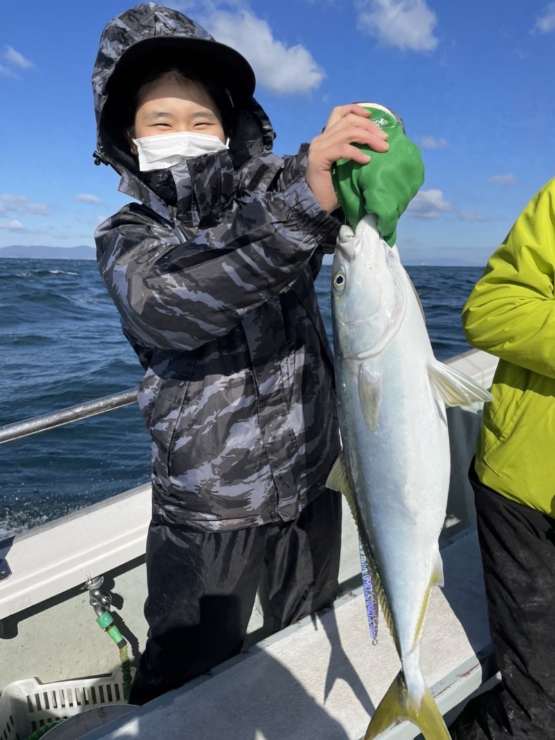 和歌山県紀北 オーシャンスターの船釣りでメジロ・ブリ釣果