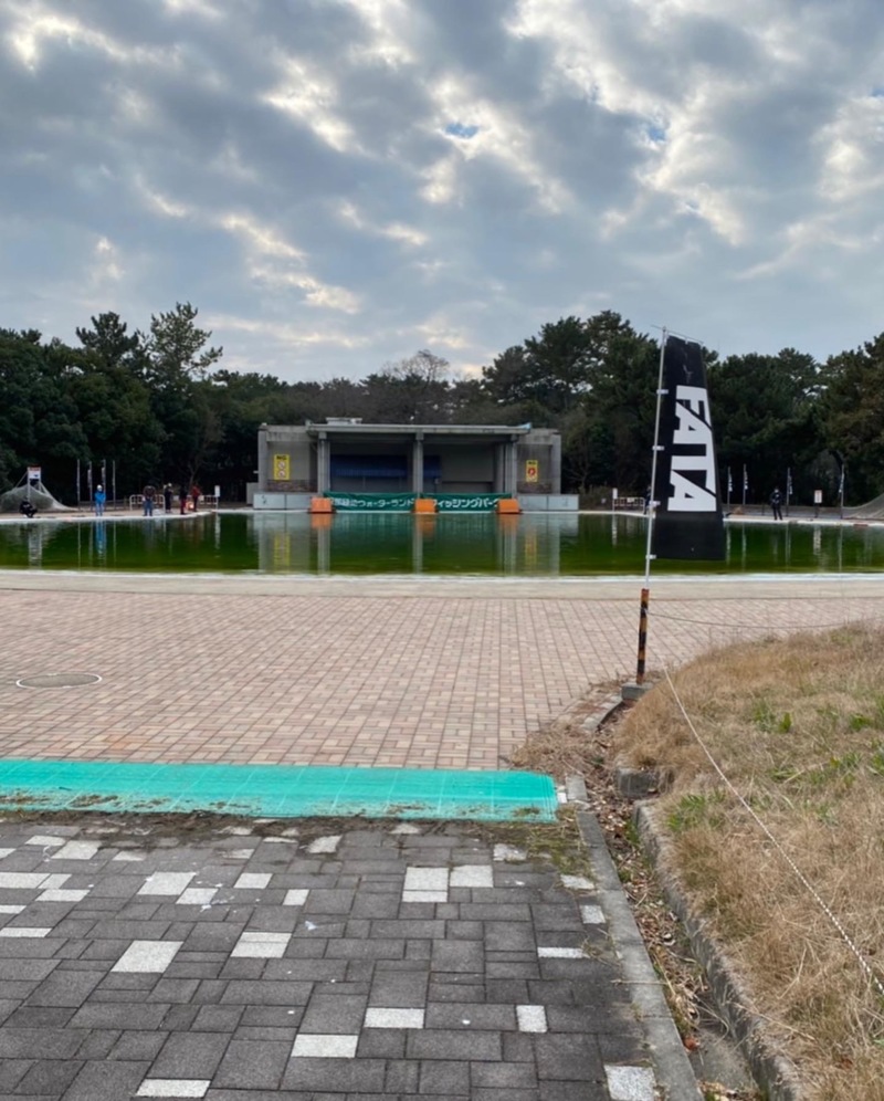 大阪府豊中市の服部緑地ウォーターランドでマス釣果