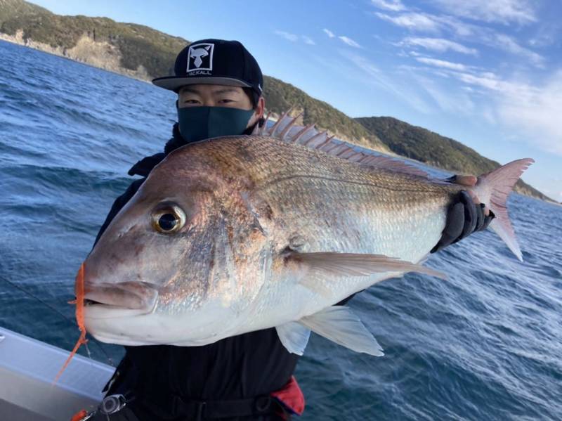 和歌山県加太 F×FKIXSの船釣りでマダイ釣果