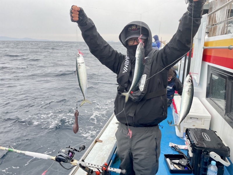 和歌山県中紀比井 岬丸の船釣りでサバ・ゴマサバ釣果