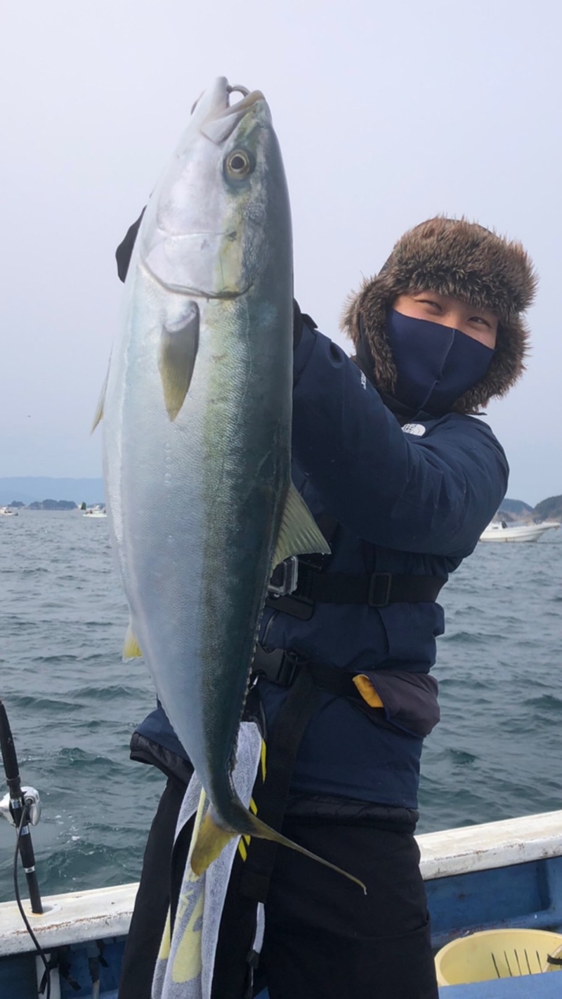 三重県鳥羽市 海栄丸の船のませでメジロ・マダイ釣果