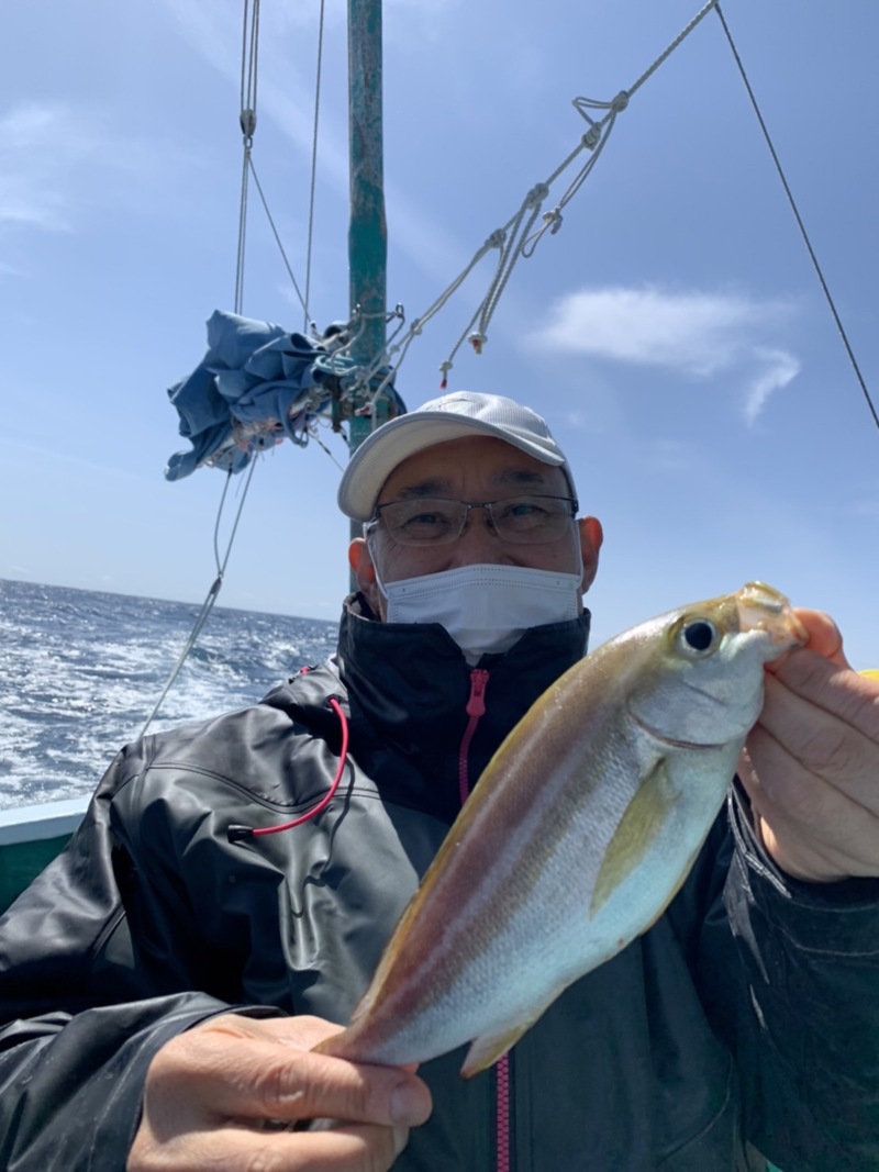 和歌山県見老津 正栄丸の船釣りでイサキ・真鯛・グレ・サバ釣果