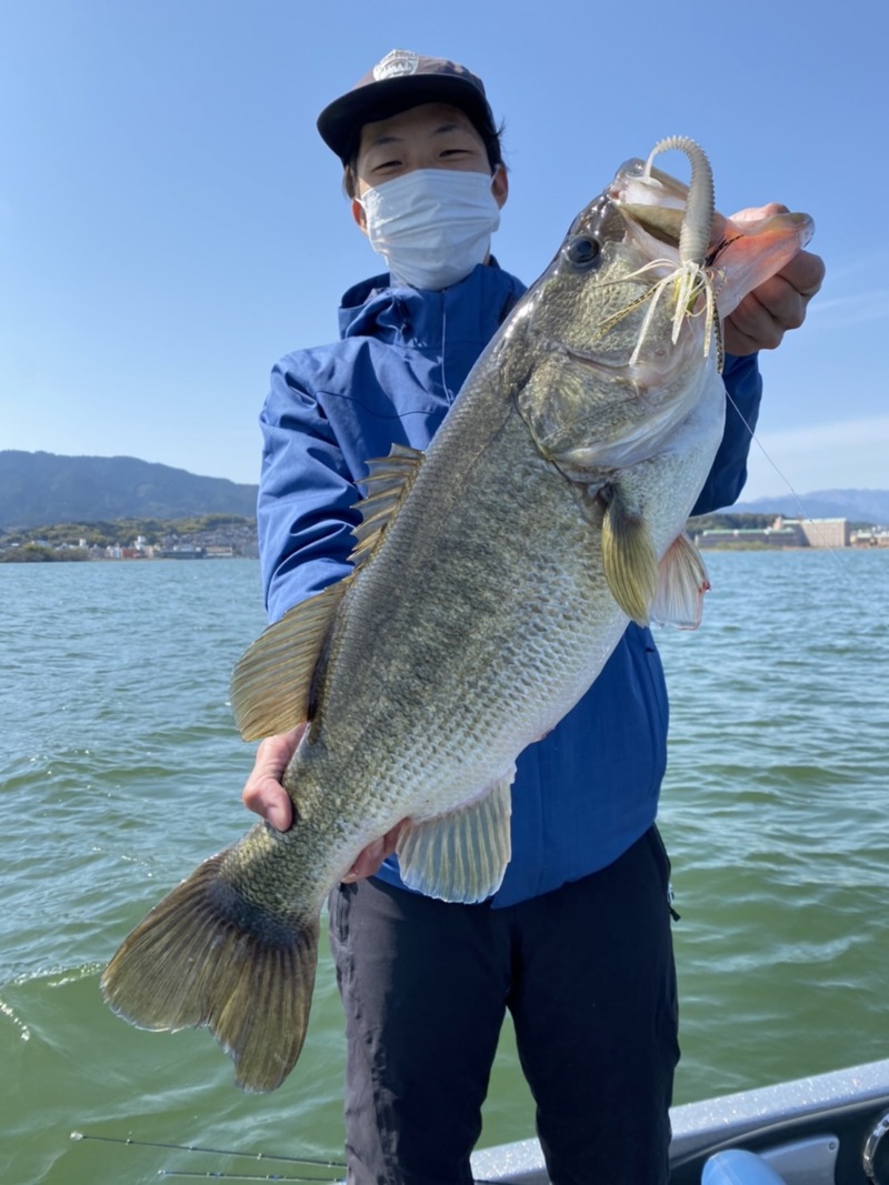 滋賀県琵琶湖のルアーフィッシングでBASS釣果