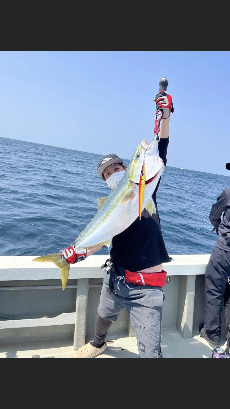 京都府宮津 エビスのジギングで鰤釣果