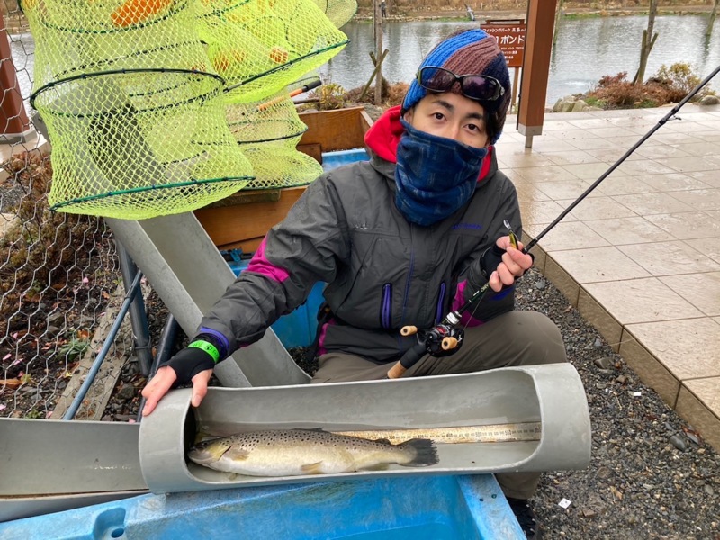 イトウも出た!高島の泉