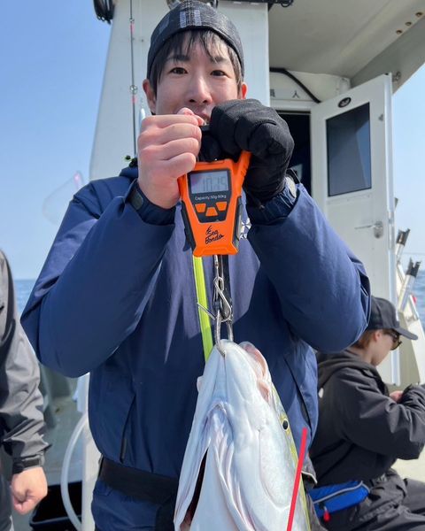 京都府宮津丹後の青物ジギングでブリ釣果