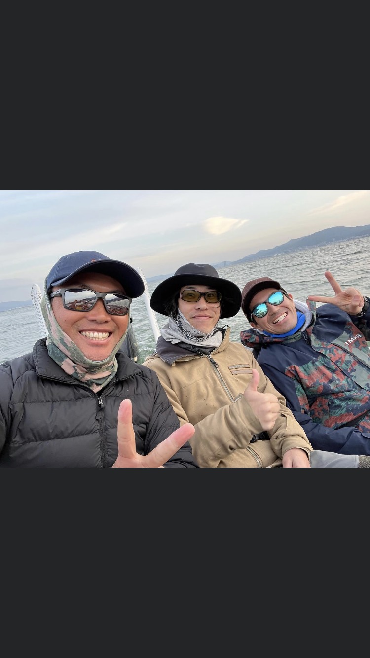 滋賀県琵琶湖南湖を宮廣プロガイドで春のデカバス釣果