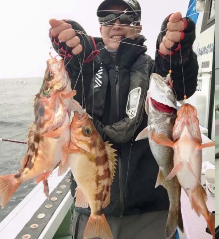 京都府宮津市より船釣りで浦島の沖メバル釣果
