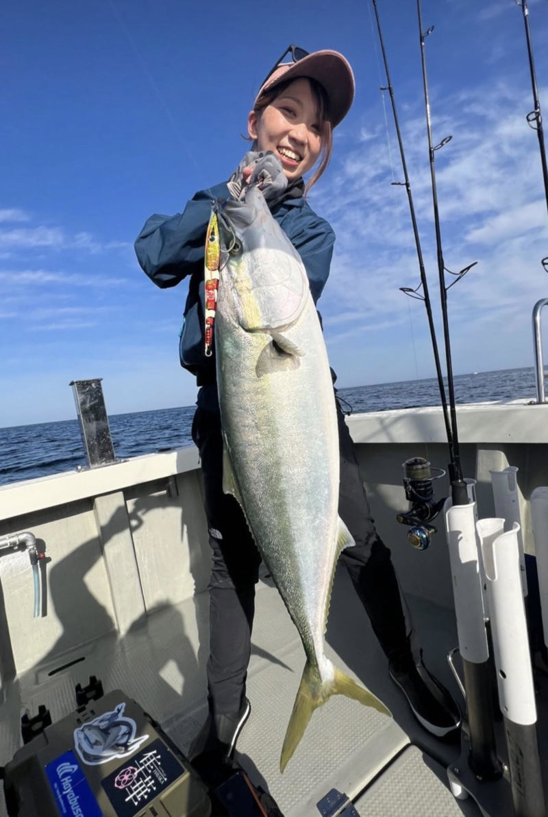 京都府宮津より丹後ジギングで巨ブリ釣果