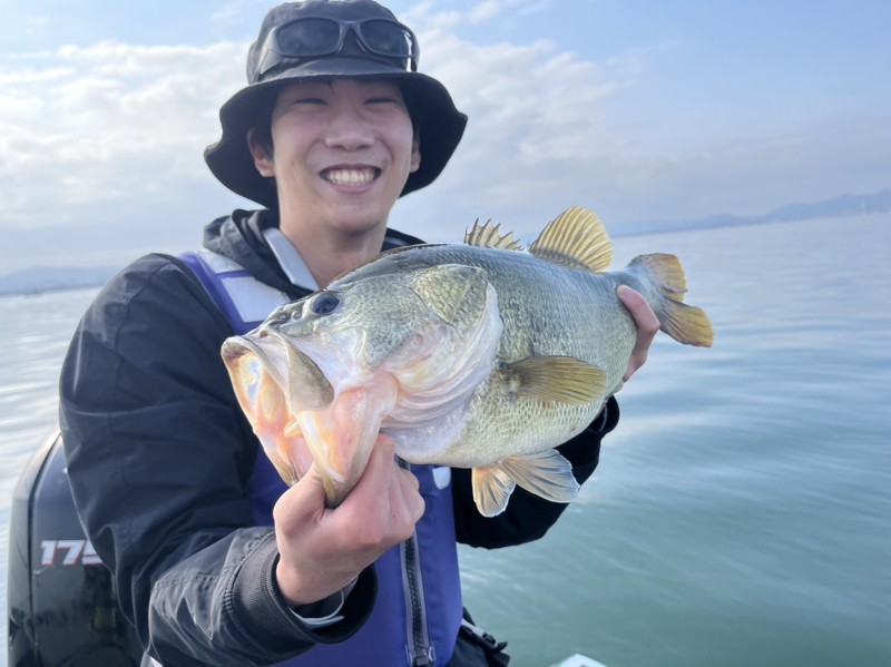 滋賀県守山市より琵琶湖レンタルボートでブラックバス釣果