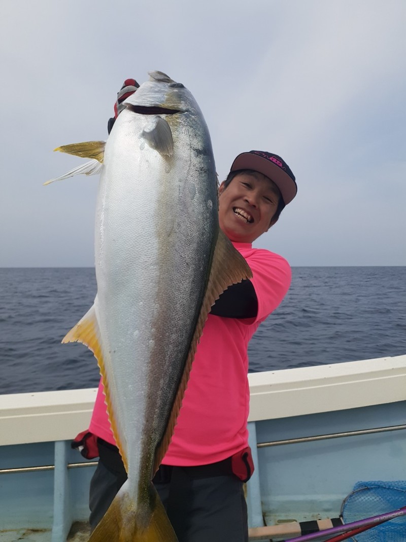 長崎県対馬のジギング・キャスティングでヒラマサ釣果