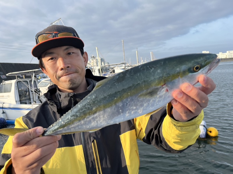 大阪湾の青物ジギング&キャスティングでハマチ釣果