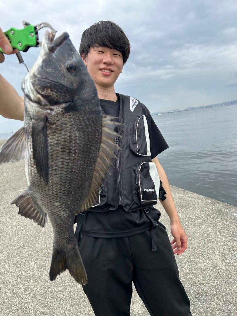 尼崎市武庫川町フェニックスのフカセ釣りで大チヌ釣果