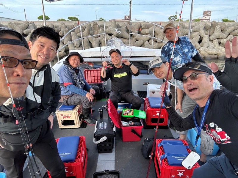 大阪府泉大津忠岡町から出船のさーやん丸で淡路沖のタコ釣果