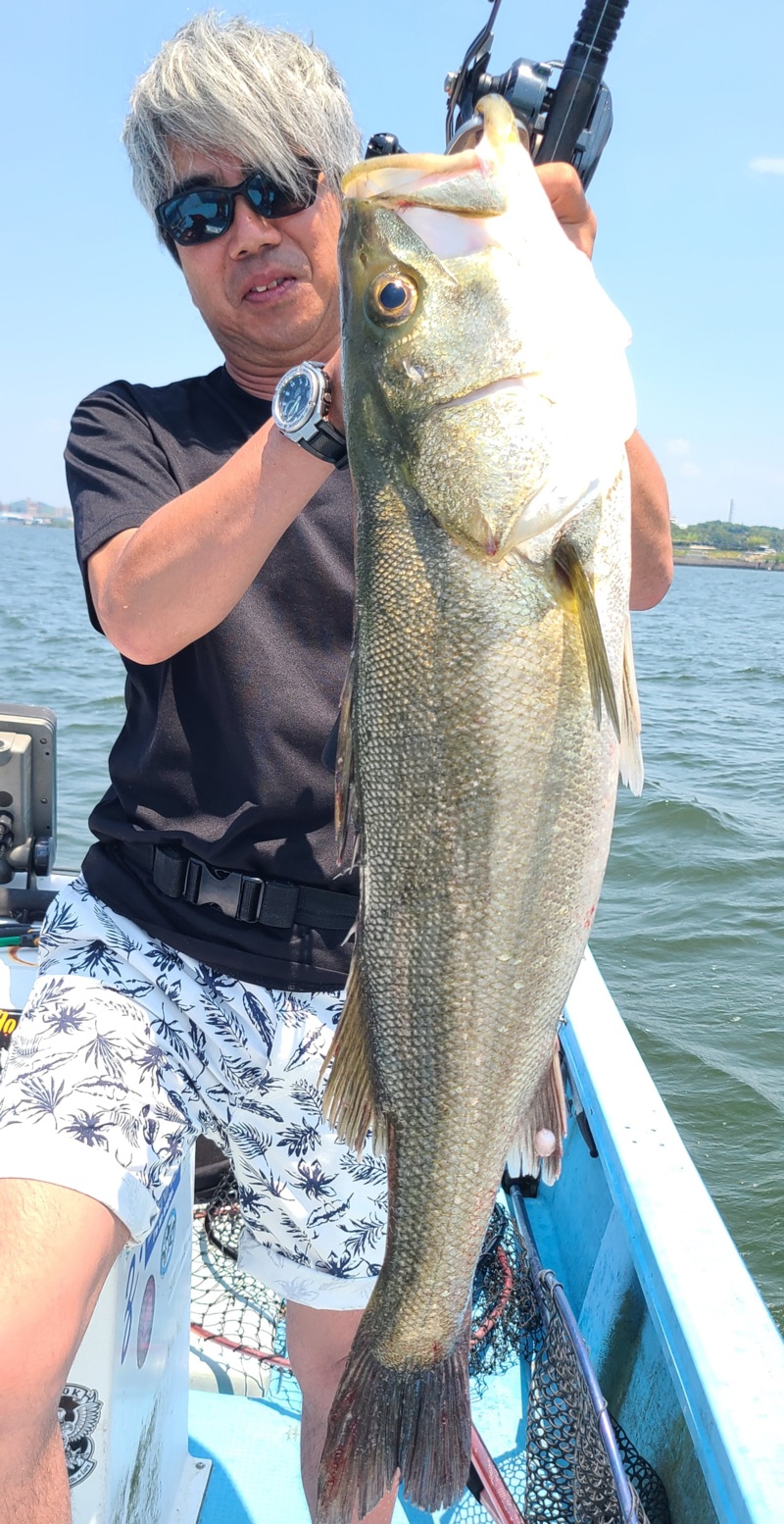 島根 宍道湖ビッグベイトシーバス