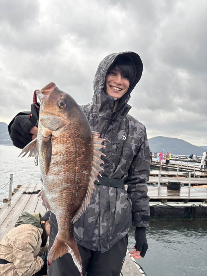 極寒の海上釣堀