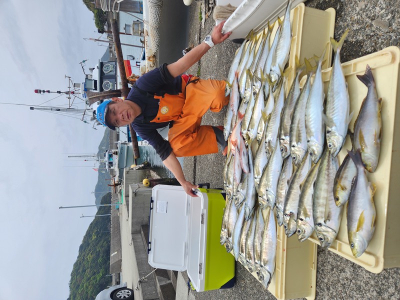 日の岬 アミエビコマセのジャンボアジ