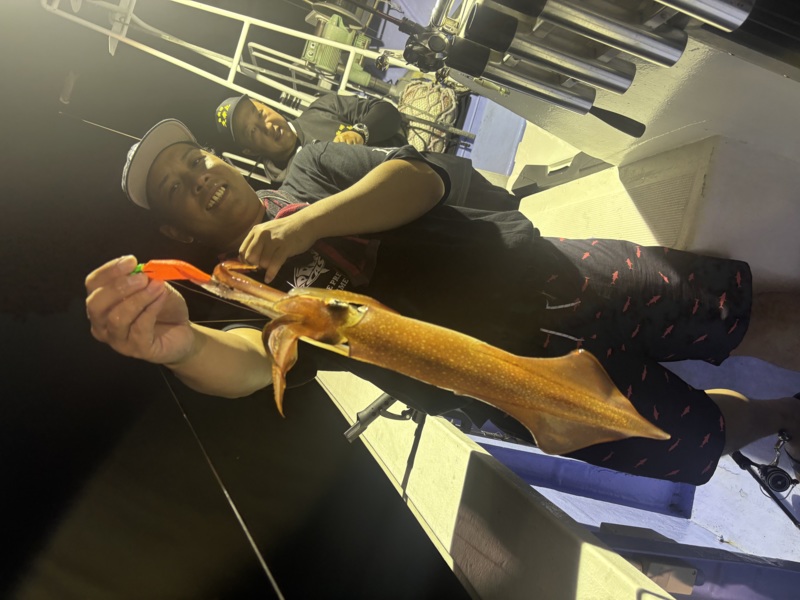 鳥取県「久幸丸」のイカメタルでケンサキイカ釣果