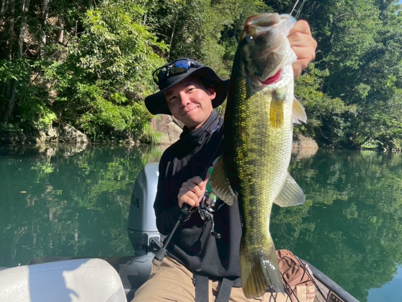 奈良県七色ダムのレンタルボートでブラックバス釣果
