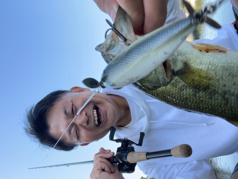 兵庫県東条湖のレンタルボートでバス釣果