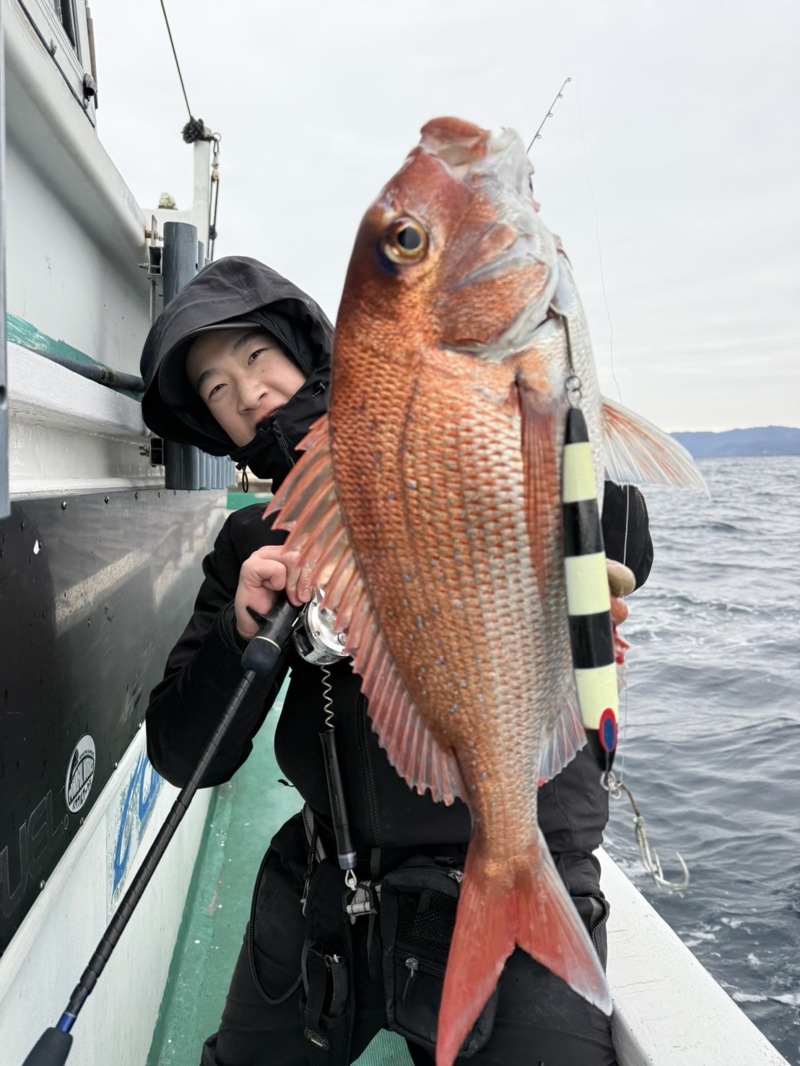 和歌山県串本「かわばた渡船」ジギングで鯛、チカメキントキ釣果
